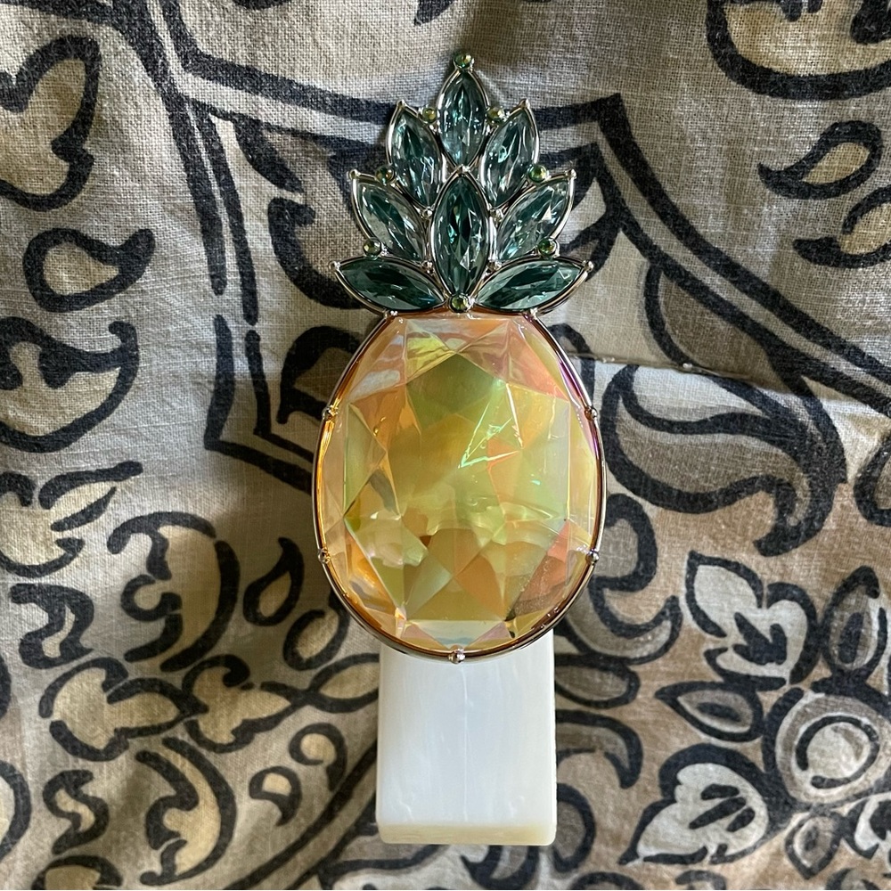 Bath & Body Works Pineapple Wallflowers Plug